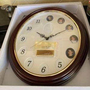 Photo Frame Wall Clock  with 12 picture slots. From Things Remembered.🆕.